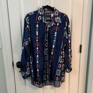 Wrangler Pearl Snap - Navy and Red Aztec print